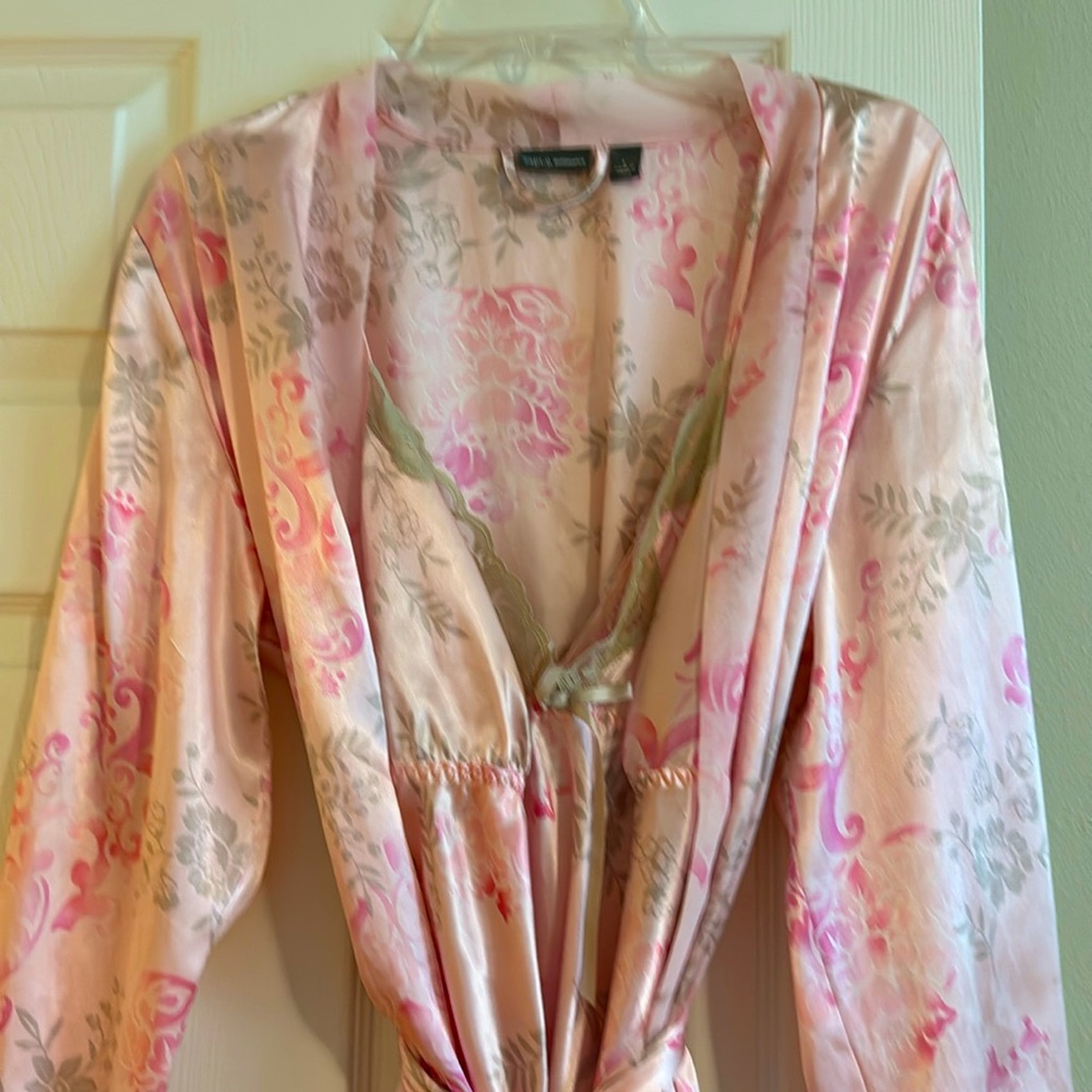 Apt 9 Intimates Silk feel 2 piece